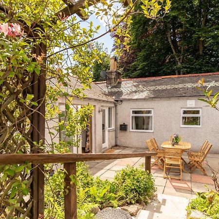 Dormie Cottage, Lovely Bright And Spacious Bungalow With Wood Fire Ballater Kültér fotó