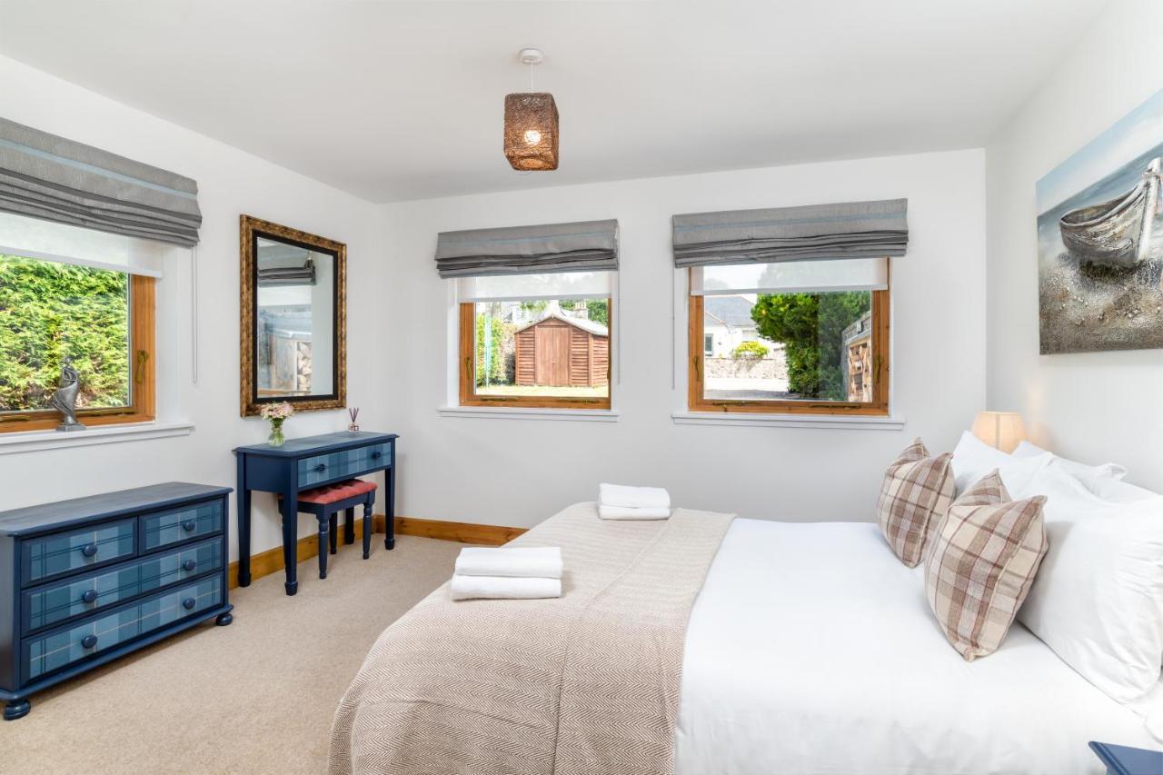 Dormie Cottage, Lovely Bright And Spacious Bungalow With Wood Fire Ballater Kültér fotó