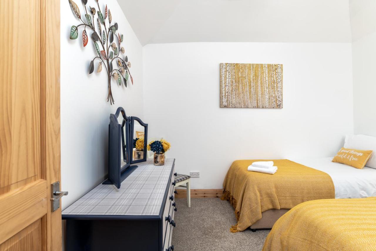 Dormie Cottage, Lovely Bright And Spacious Bungalow With Wood Fire Ballater Kültér fotó