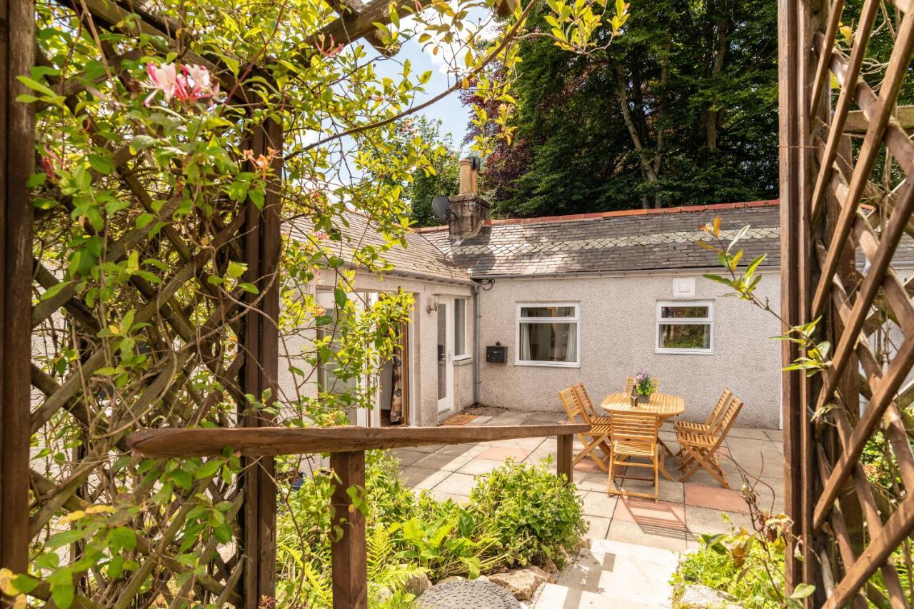 Dormie Cottage, Lovely Bright And Spacious Bungalow With Wood Fire Ballater Kültér fotó