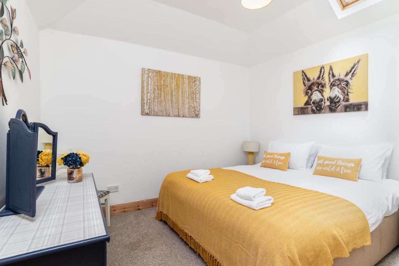 Dormie Cottage, Lovely Bright And Spacious Bungalow With Wood Fire Ballater Kültér fotó