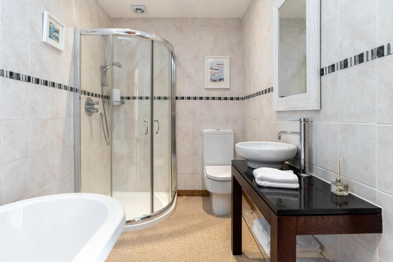 Dormie Cottage, Lovely Bright And Spacious Bungalow With Wood Fire Ballater Kültér fotó
