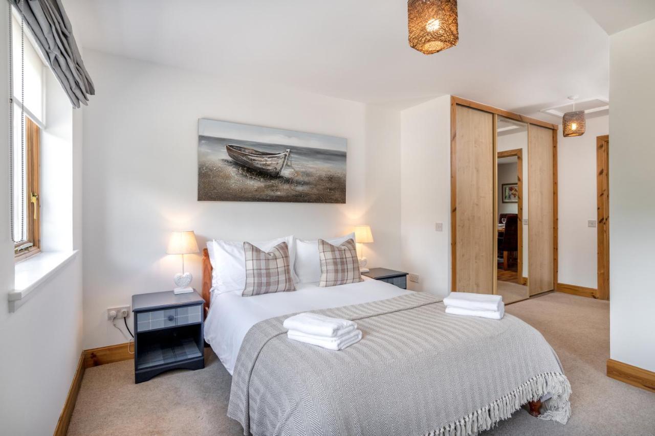 Dormie Cottage, Lovely Bright And Spacious Bungalow With Wood Fire Ballater Kültér fotó